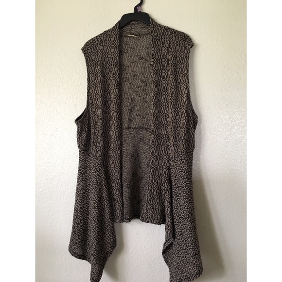 Plus size cardigan - Picture 1 of 3